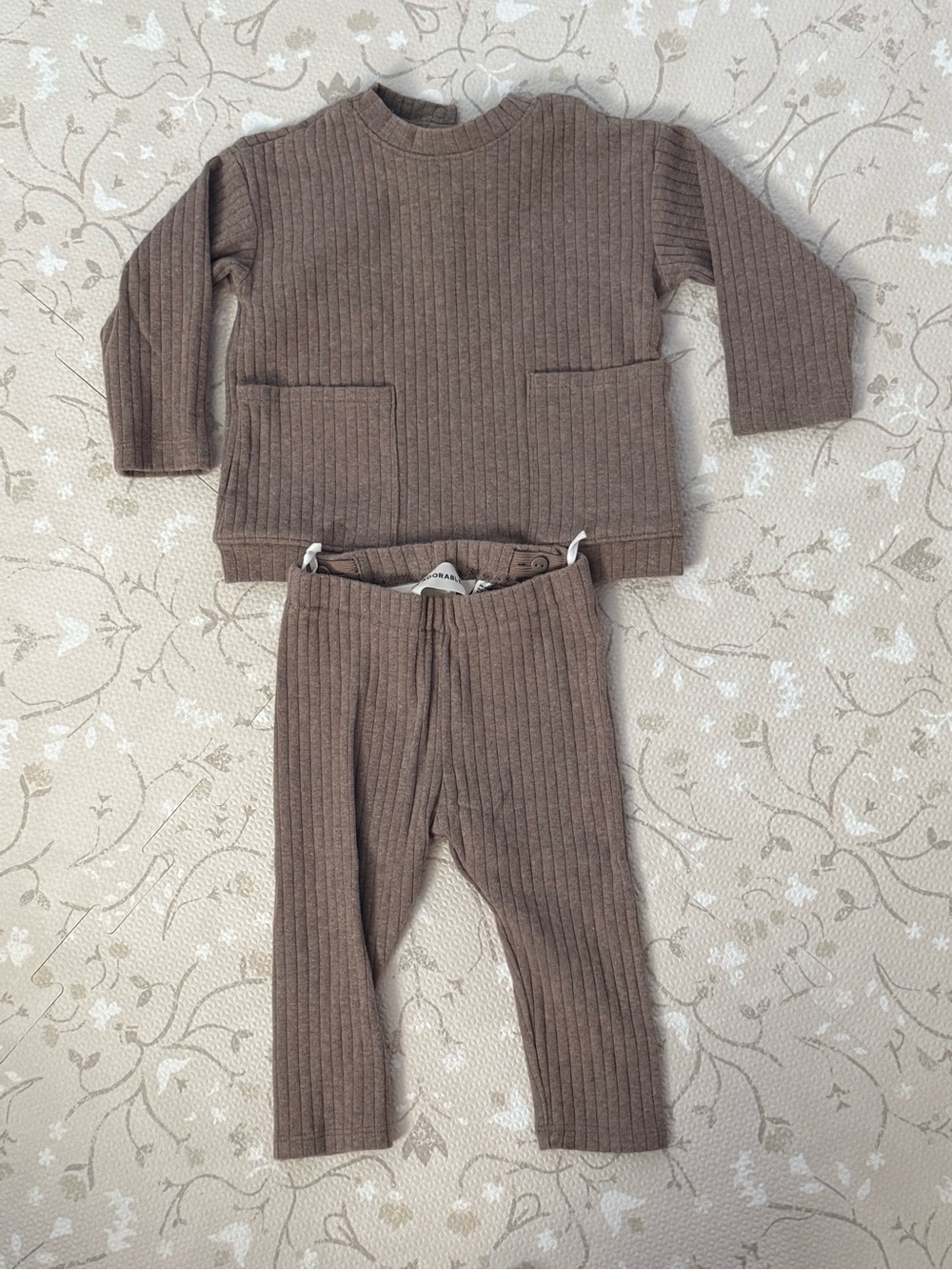 Charcoal Ribbed Two-Piece Knit Set - Picture 3 of 5